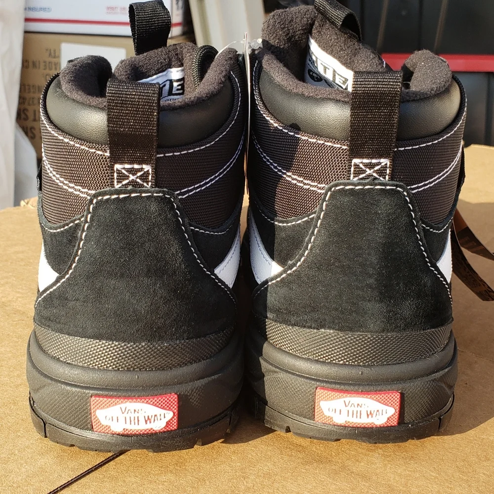 Vans Site 7.5 Men 9 Wmns Ultrarange MTE Insulated Boot Primaloft Black 500383